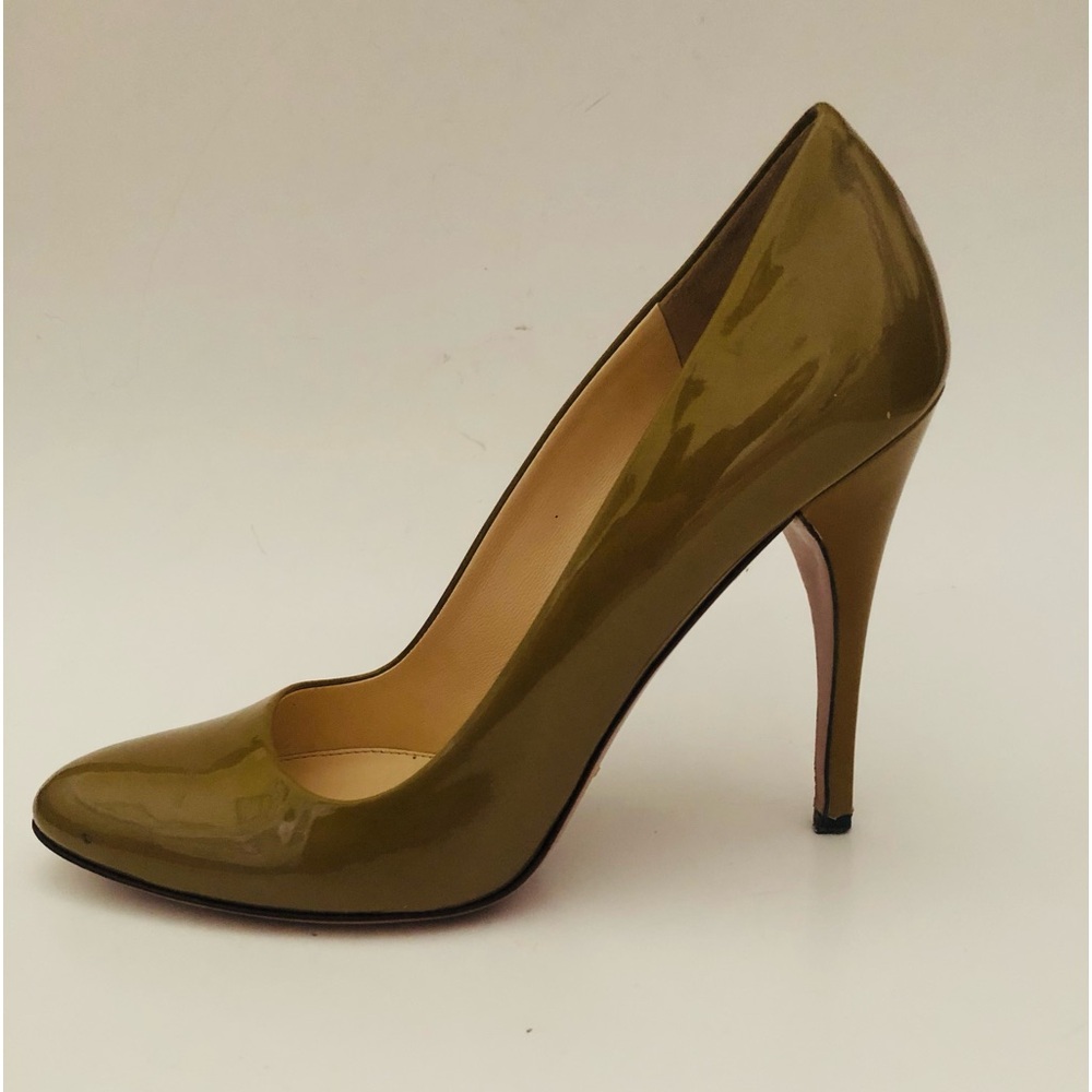 PRADA Round Toe Patent Pumps Size 39, US 8, 5 M high heel patent leather.khaki